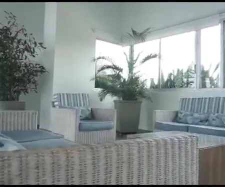 1 Bedroom Infinity Pool *